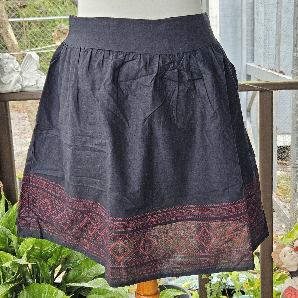 Vintage XX1 Black Skirt with Tie Y2K Side Zip Mini Geometric Print Hem Boho
